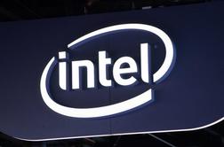 Intel bo uporabnike rešil pred motečimi kabli