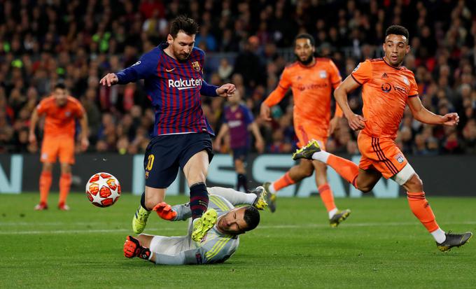 Lionel Messi je Lyonu zabil dva gola, prvega z enajstih metrov. | Foto: Reuters