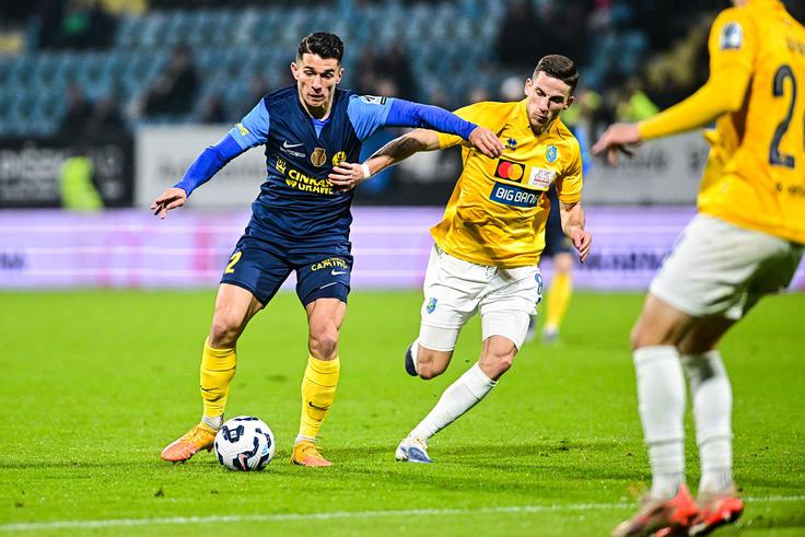 Celjani so si priigrali bistveno več priložnosti, a je ostala mreža vratarja Uroša Likarja nedotaknjena. | Foto: Aleš Fevžer