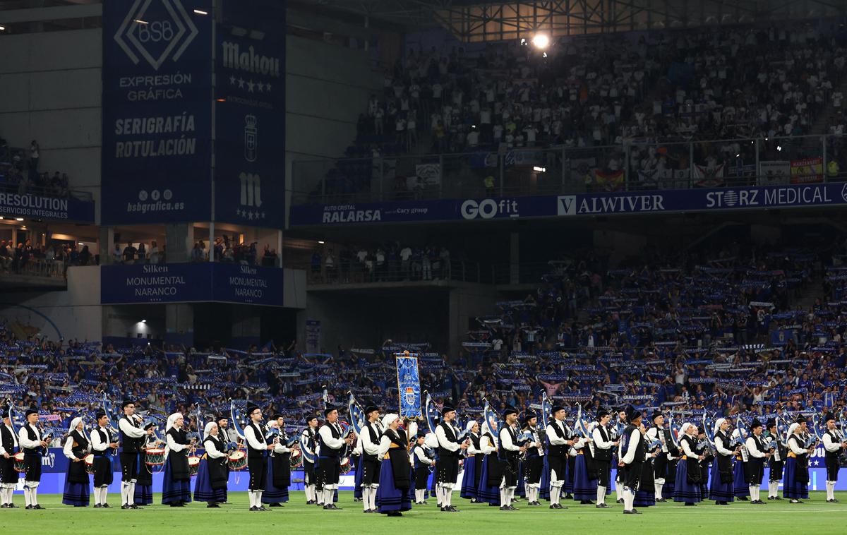 Oviedo Real | V Oviedu je v nedeljo zvečer potekal nogometni spektakel. | Foto Reuters
