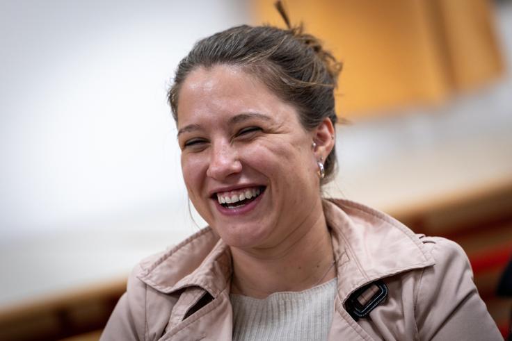 Patricija Jereb pove, da prvotna skupina rovtarskih gasilk ni imela mentorja, na tekmovanja so se dekleta pripravljala sama.  | Foto: Gaja Hanuna