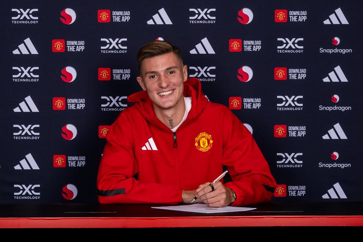 Benjamin Šeško se je za rekordno odškodnino preselil v Anglijo. | Foto: Manchester United