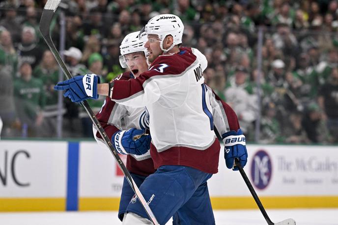 Colorado Avalanche | Vodilna ekipa lige Colorado Avalanche je končal rekordni, deset tekem dolg niz zmag Dallasa. | Foto Reuters