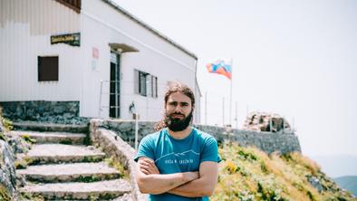 Zgodovinar, ki skrbi za to, da s Snežnika ne boste odhajali lačni #video