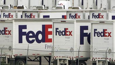 FedEx zaradi težav pr