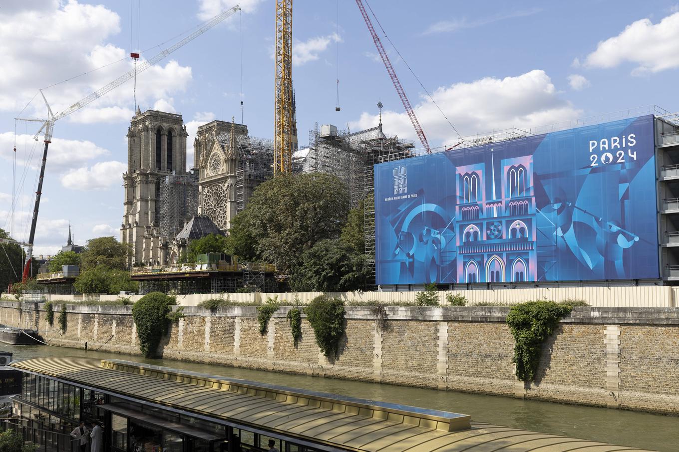 Notre Dame po požaru dobiva novo-staro podobo - siol.net