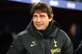 Antonio Conte ostaja v Napoliju