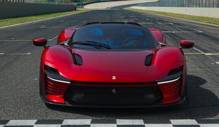 Ferrari presežkov: izjemen zadek, zmogljivosti in cena