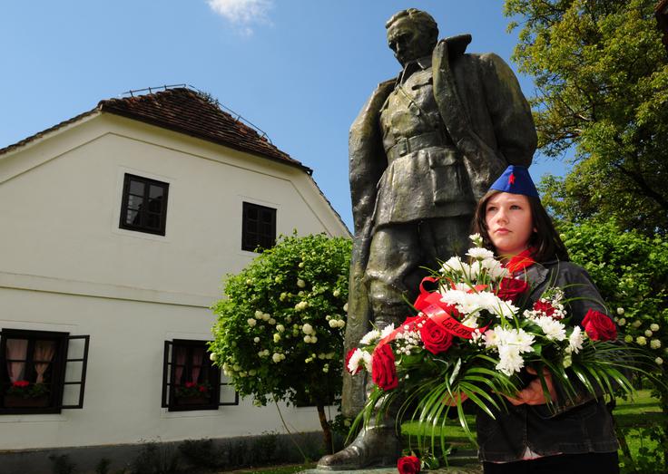 Titov kip v Kumrovcu. Fotografija je bila posneta leta 2011.  | Foto: Guliverimage