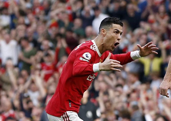 Cristiano Ronaldo je navijače Manchester Uniteda proti Norwich Cityju osrečil s kar tremi zadetki. | Foto: Reuters