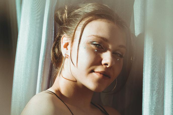 ženska, dekle, pomlad, poletje | Foto Unsplash
