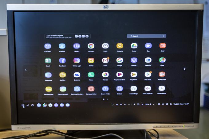 Priključna postaja Samsung Dex Pad je namenjena predvsem poslovnim uporabnikom, z njo postane S9, S9+, S8, S8+ ali Note 8 (skoraj) povsem primerljiv običajnemu namiznemu računalniku. | Foto: Bojan Puhek