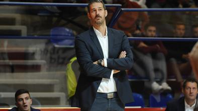 Koper na vrhu, Zlatorogu lokalni derbi v Laškem