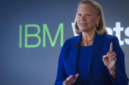 IBM z manjšo prodajo in nižjim dobičkom