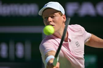 Sinner v Miamiju ugnal Zvereva, v finalu tudi Lehečka