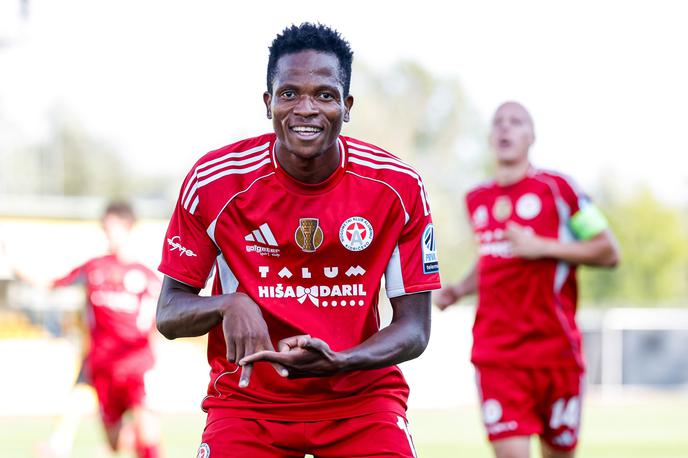 Bede Osuji Aluminij |  Bede Osuji je v manj kot pol ure dosegel hat-trick. | Foto Aleš Fevžer