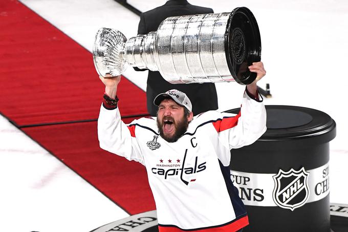 Pri 32. je izpolnil največjo otroško hokejsko željo.  | Foto: Getty Images
