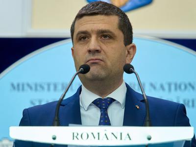 Romunski obrambni minister odločno proti Putinu #vŽivo