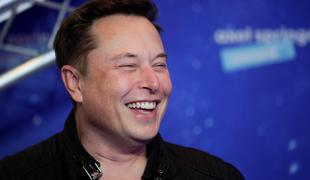 Elon Musk: Sto tisoč tesel za Hertz brez popusta