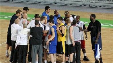 Olimpija vendarle v polni postavi