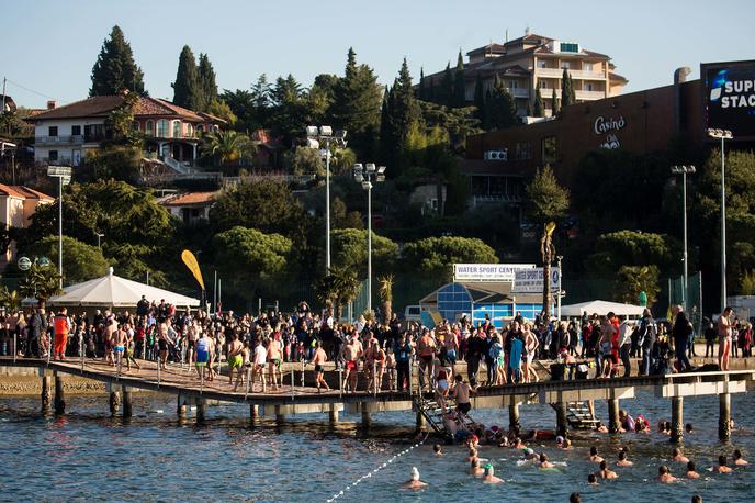 Novoletni skok v morje Portorož | Foto Vid Ponikvar