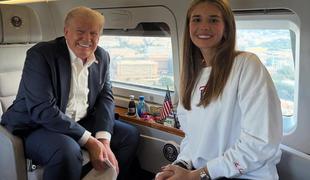 Trumpova vnukinja ima svojo modno linijo, pri promociji ji pomaga tudi dedek