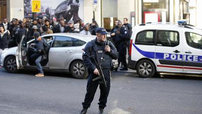 Dijakom na severu Francije grozil z bombo