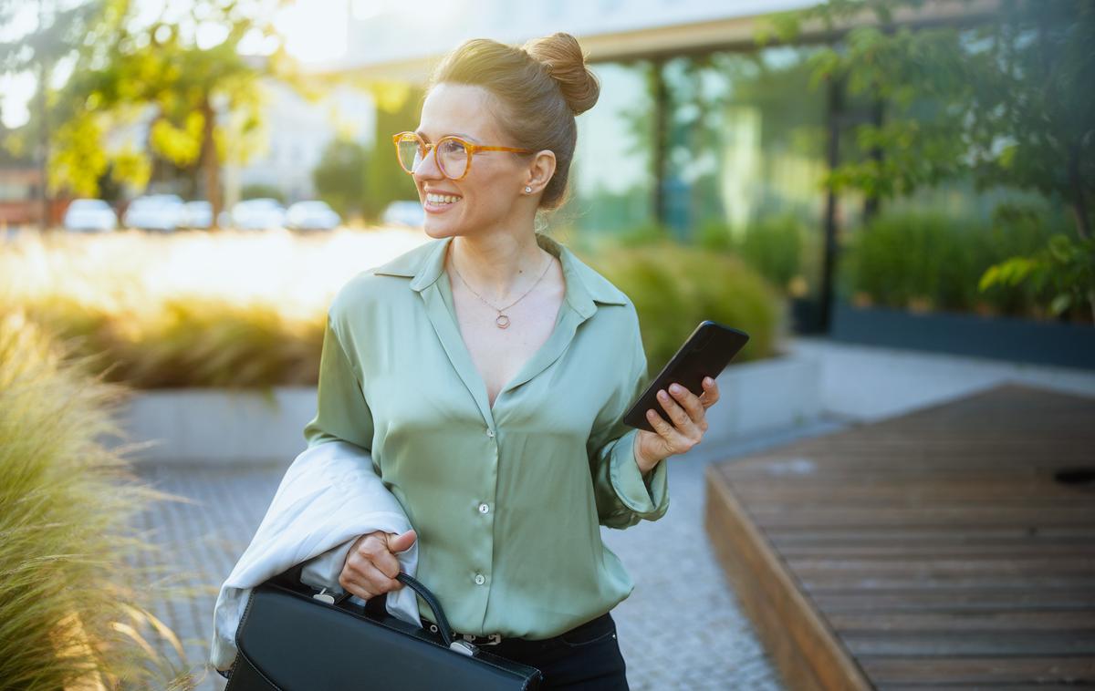 trajnost, pametna tehnologija, pametni telefon | Foto Shutterstock