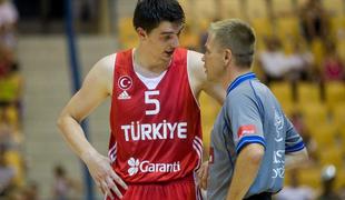 Turki razbili Hrvate, Poljaki pa Otočane
