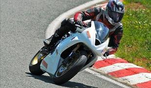 Triumph daytona 675 supersport