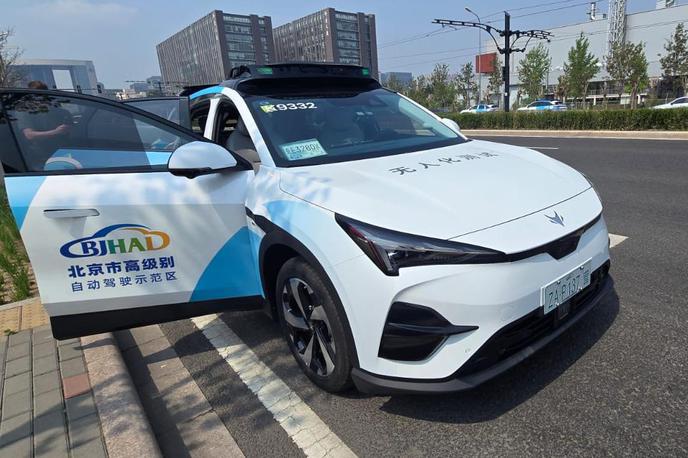 Robotaksi Peking BAIC Pony.ai | Primer robotaksija na osnovi avtomobila znamke BAIC in znanja Pony.ai na Kitajskem | Foto Plan-net Avto