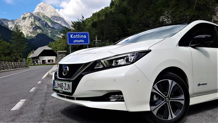 Lani smo z osnovnim nissan leafom in brez vmesnega polnjenja prevozili pot od morja do najvišje ležeče ceste v Sloveniji na Mangrtskem sedlu. | Foto: Gregor Pavšič