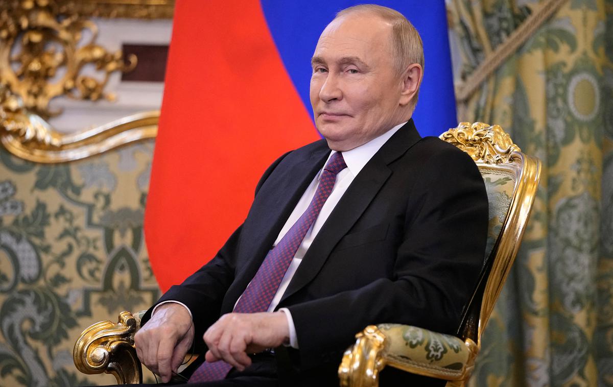 ruski predsednik Vladimir Putin | Predsednik Rusije Vladimir Putin v javnih nastopih v svoji domovini o invaziji Ukrajine še vedno govori kot o "specialni vojaški operaciji". Rusija namreč še vedno ni uradno napovedala vojne Ukrajini. | Foto Guliverimage