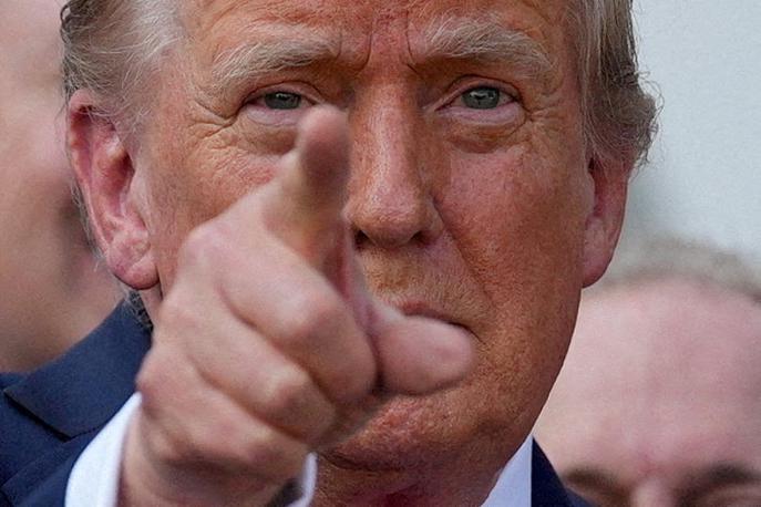 Donald Trump | Trumpov izbruh jeze kaže, da je demokratska senatorka Elizabeth Warren zadela predsednika tam, kjer ga boli. | Foto Reuters