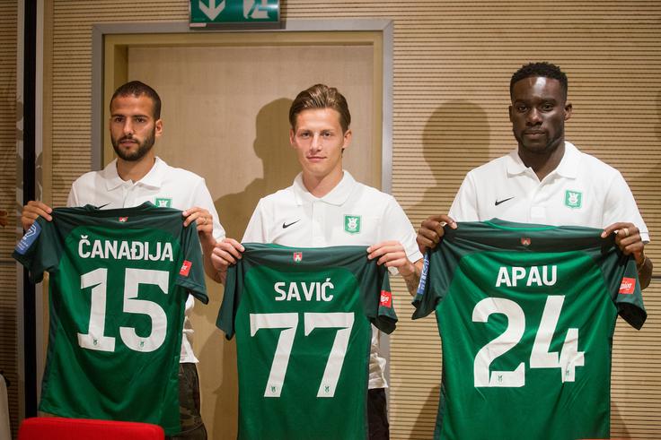 Od treh lanskih novincev, ki so se javnosti v Ljubljani predstavili sredi julija, je pri Olimpiji ostal le še Stefan Savić. | Foto: Urban Urbanc/Sportida