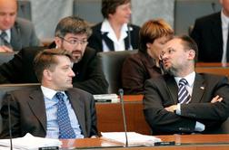 Pucko se ob spremljanju politike včasih kislo nasmeji