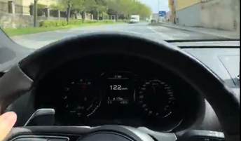 Kralj Tomko z audijem mimo šole s 120 kilometri na uro, zdaj pa briše sledi #video