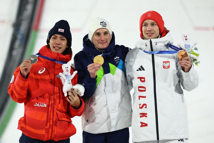 Domen Prevc | Domen Prevc je osvojil zlato odličje. | Foto Reuters