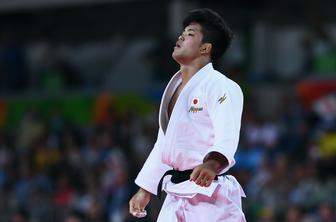 Japonski judoist do zlata v kategoriji do 73 kilogramov