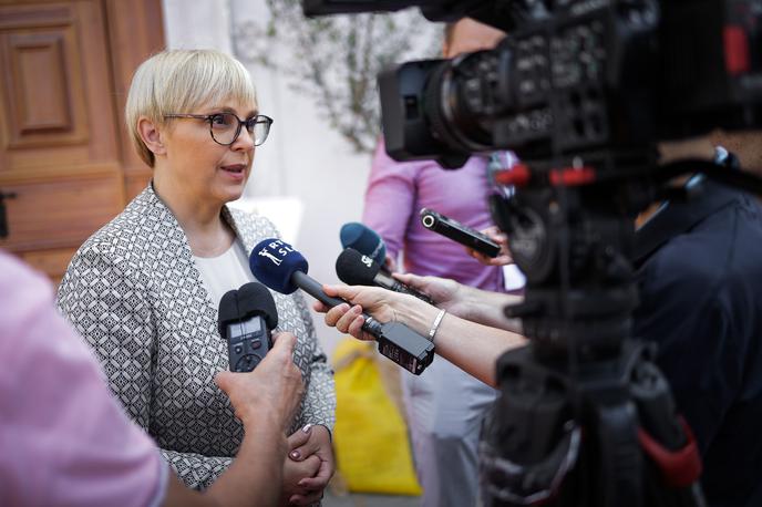 Forum za dialog in mir na Balkanu, Koper | "Lahko si predstavljate, kakšne težave bodo imeli v državah, kjer danes divjajo vojni spopadi," je dejala predsednica Nataša Pirc Musar. | Foto STA