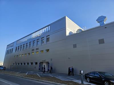 Na Brniku odprli največji hangar za vzdrževanje letal v Sloveniji