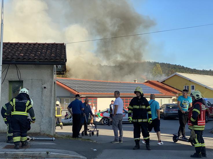 požar Postojna, objek Javor | Foto: STA ,