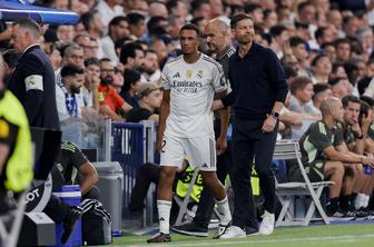 Real Madrid več tednov brez Alexander-Arnolda