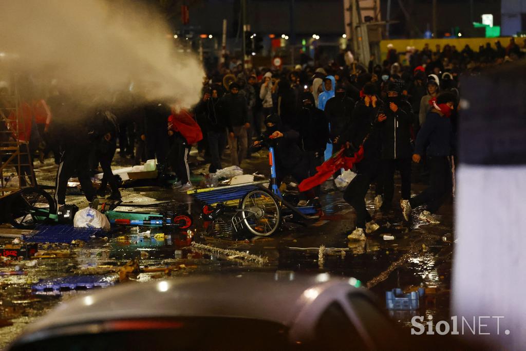 Bruselj izgredi navijači