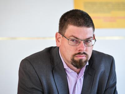 Odbor DZ zavrnil javno predstavitev mnenj o interventnem zakonu