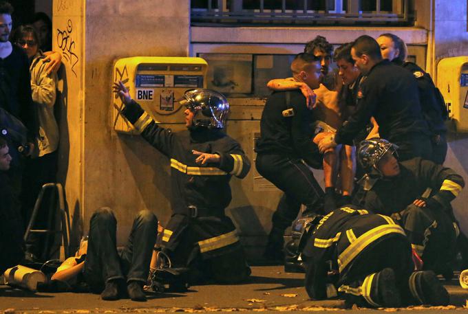 Največ mrtvih je bilo med obiskovalci koncerta v pariškem klubu Bataclan, in sicer skoraj sto. | Foto: Reuters