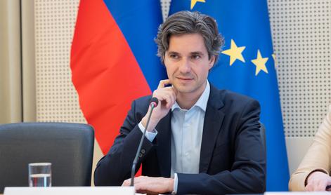 Mesec odgovarja kritikom: pokojninska reforma prinaša blaginjo