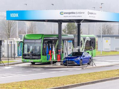 Do 25 električnih in 20 vodikovih avtobusov: nova infrastruktura v Ljubljani #foto