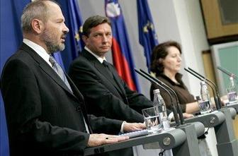 Ministrstvo za finance z Isajlovičem sklenilo pogodbo