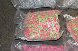 Na območju Ljubljane večji zaseg prepovedane droge, dvema osebama odvzeli prostost #foto